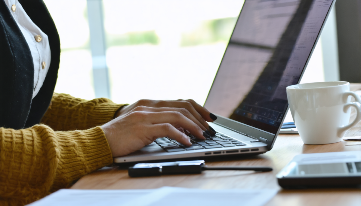 découvrez des méthodes simples et efficaces pour gagner un complément de revenu depuis chez vous, adaptées à tous les profils et sans contraintes majeures.